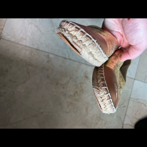 Tory Burch Cap Toe Espadrilles USED - Picture 11 of 16
